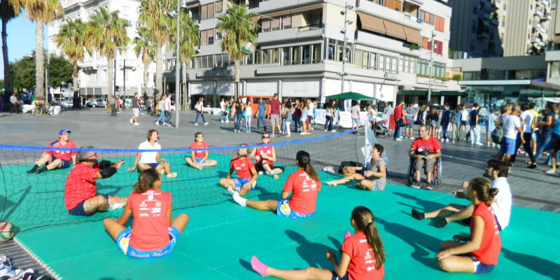 Sitting Volley - Esibizione Piazza Salotto (2)